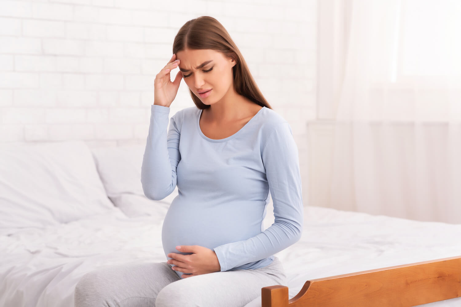 Chóng mặt khi mang thai là hiện tượng thường gặp