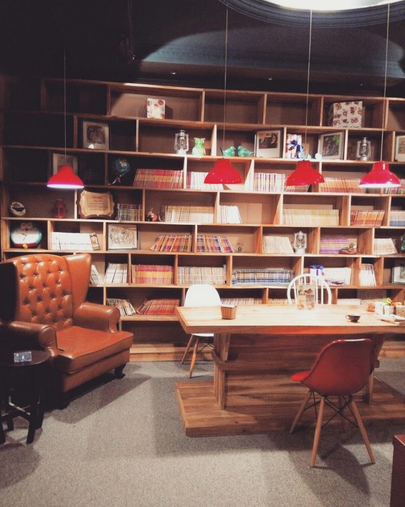 Top 8 Quán cafe sách đẹp nhất dành cho "mọt sách" tại Hà Nội - toplist.vn