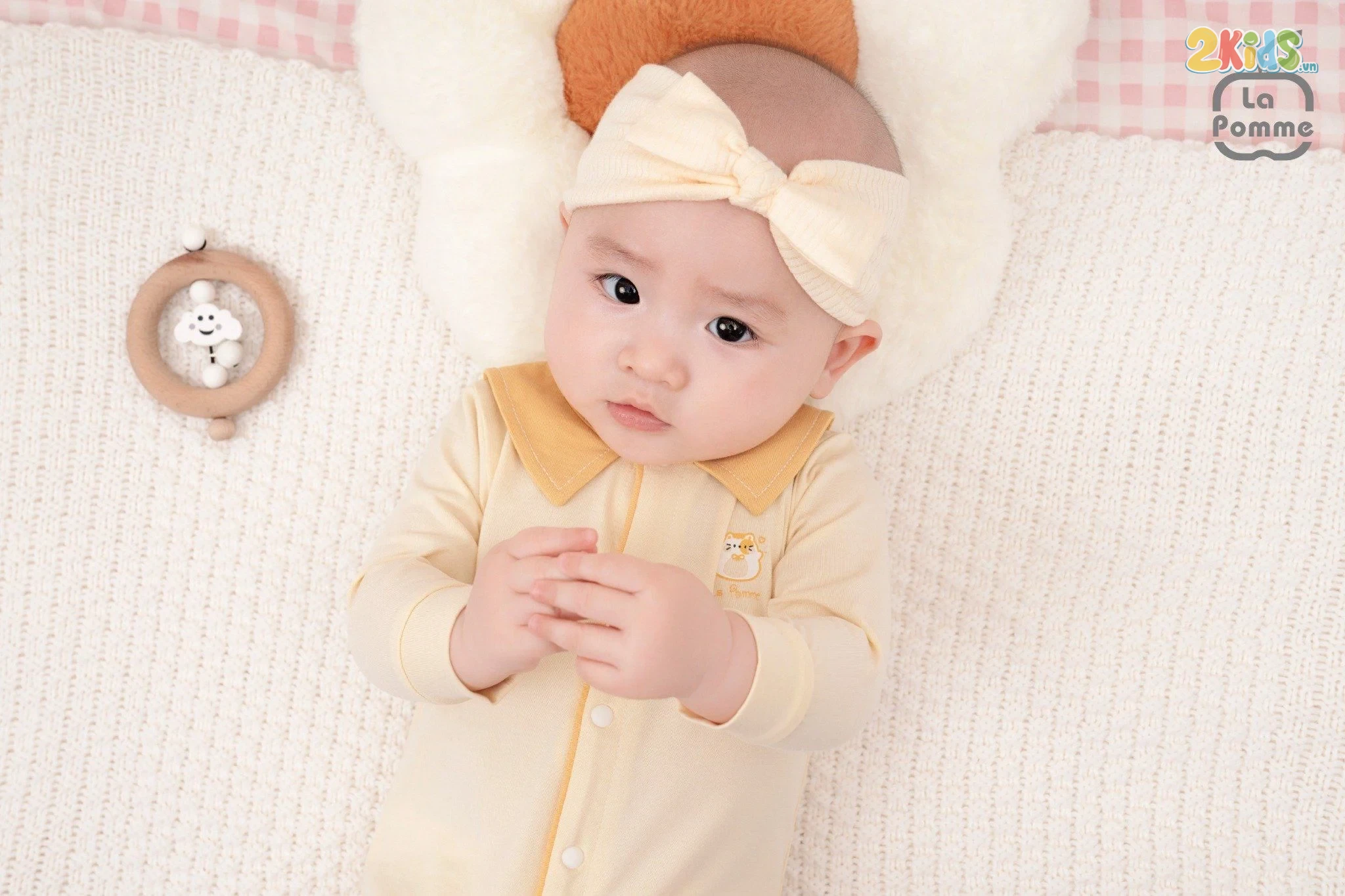 Bộ bodysuit sơ sinh La Pomme dài tay cổ Peter Pan