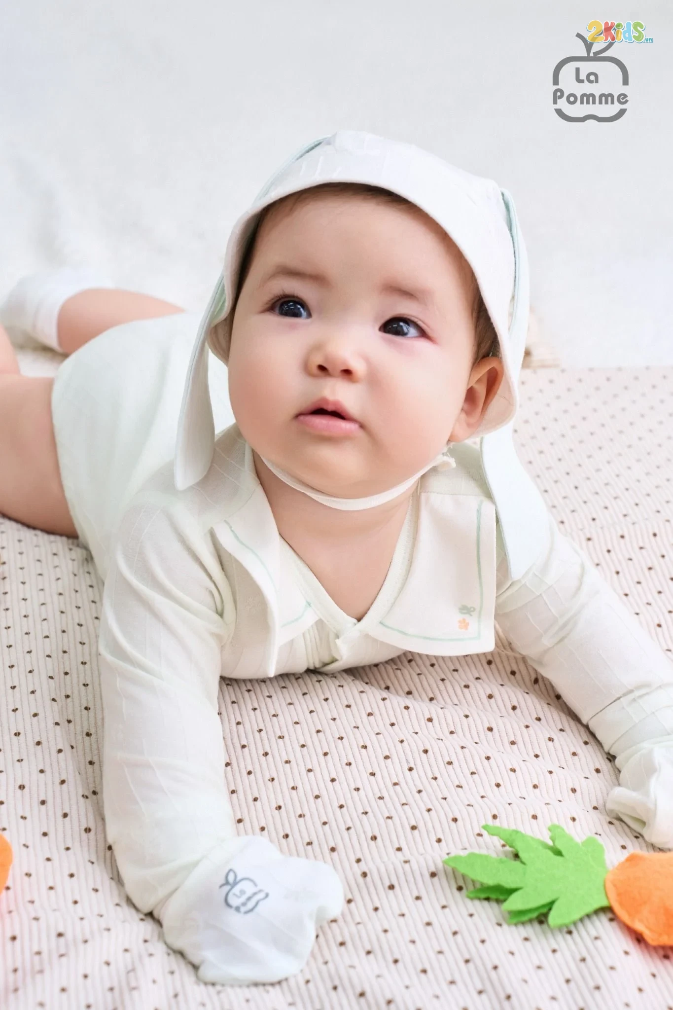 Bộ bodysuit sơ sinh La Pomme dài tay Happy Friend