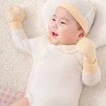 Bộ bodysuit sơ sinh La Pomme dài tay người bạn trong vườn