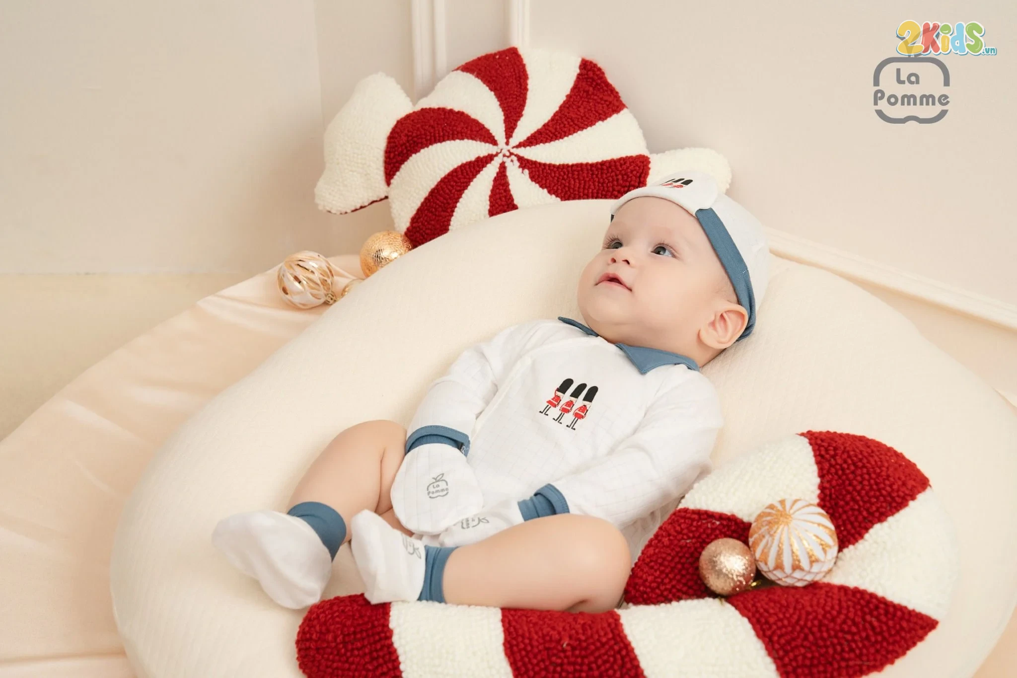 Bộ bodysuit sơ sinh La Pomme kèm quần chú lính chì