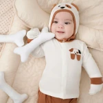 Bộ quần áo sơ sinh La Pomme dài tay cúc thẳng chó đốm