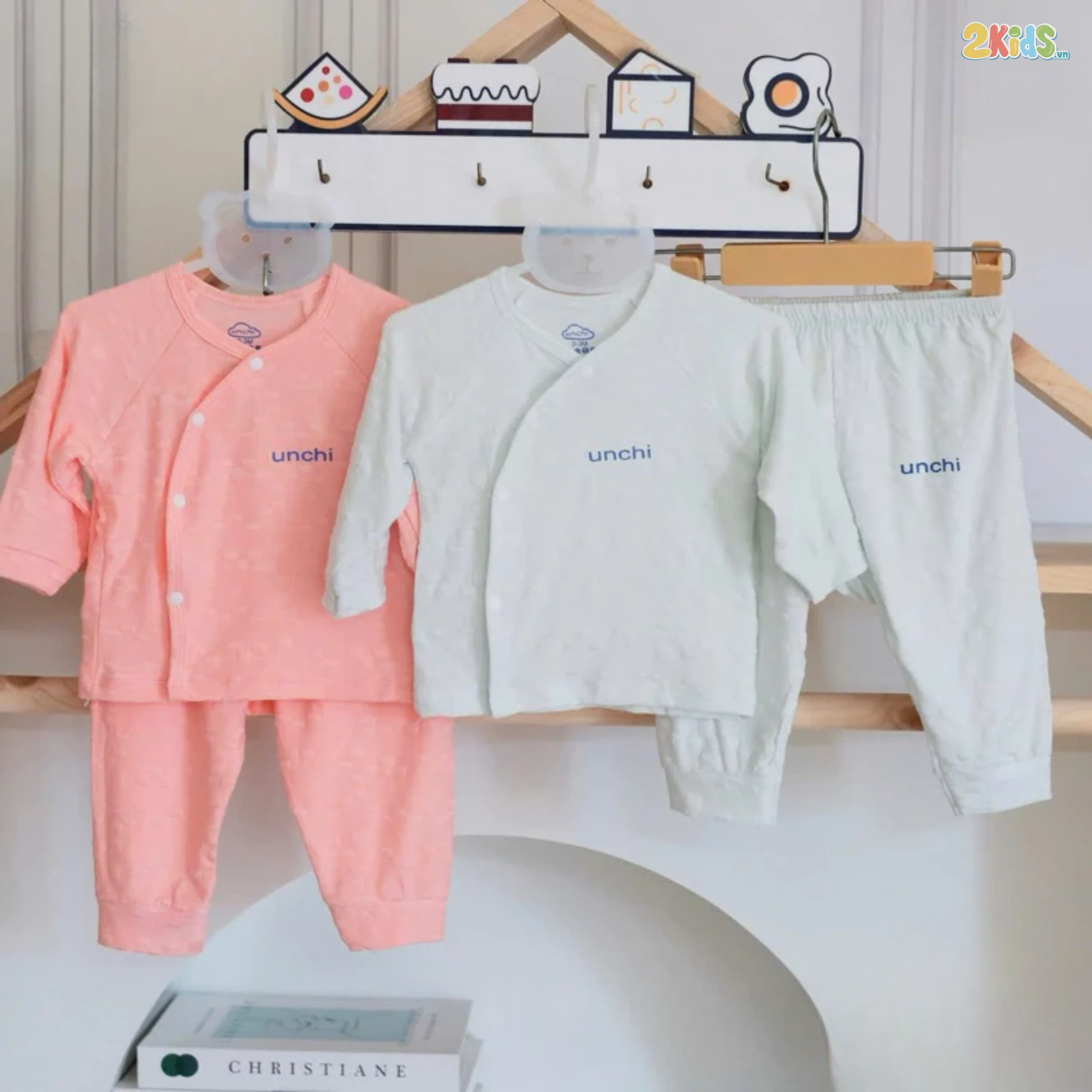 Combo 3 Bộ Quần Áo Sơ Sinh Unchi Dài Tay Thấm Hút Mồ Hôi