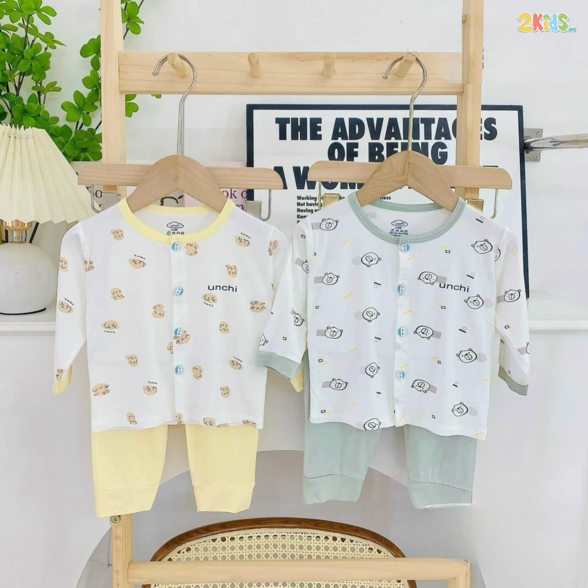 Combo 3 Bộ Quần Áo Sơ Sinh Unchi Dài Tay Cúc Giữa Trắng In Hình