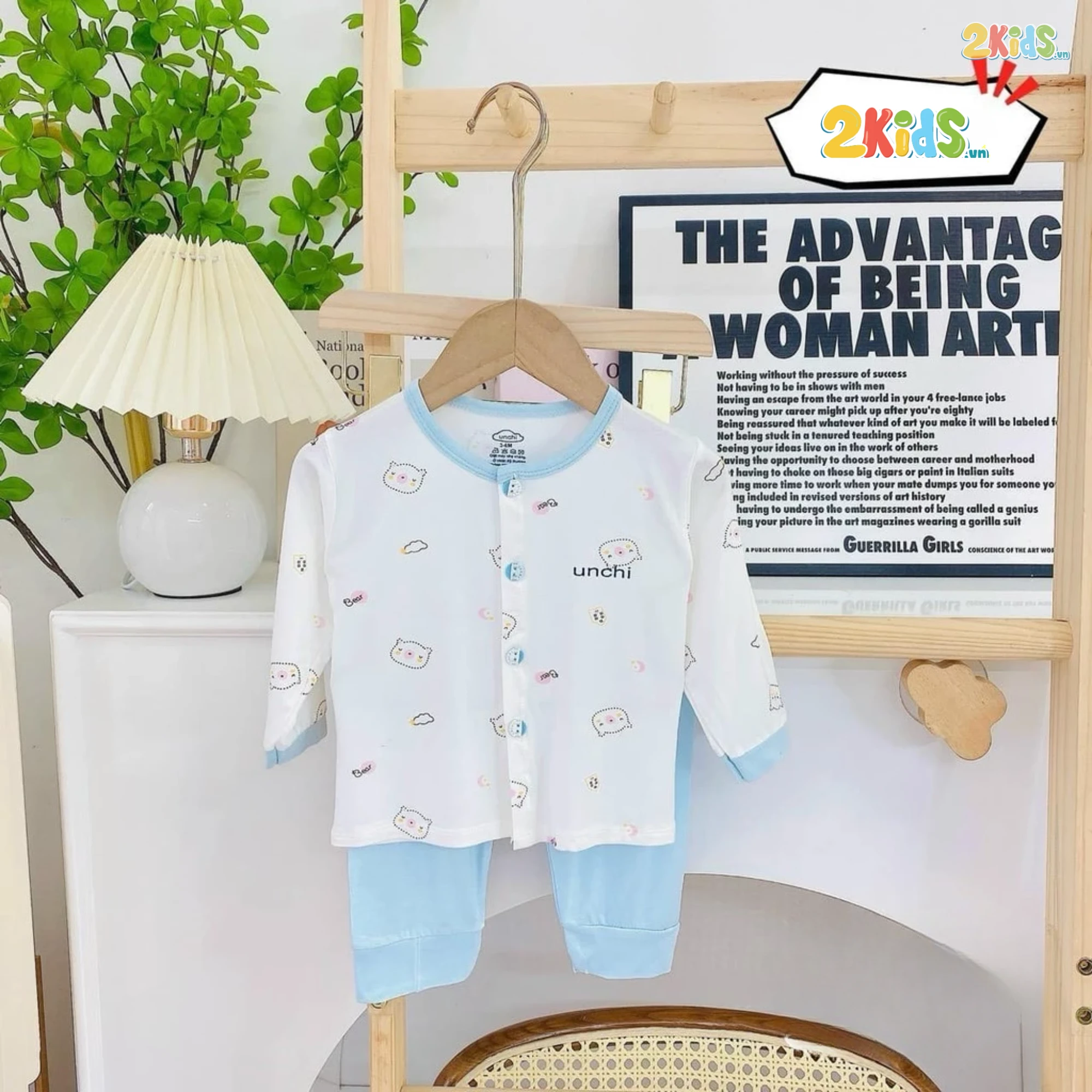 Bộ Quần Áo Sơ Sinh Unchi Dài Tay Cúc Giữa Trắng In Hình