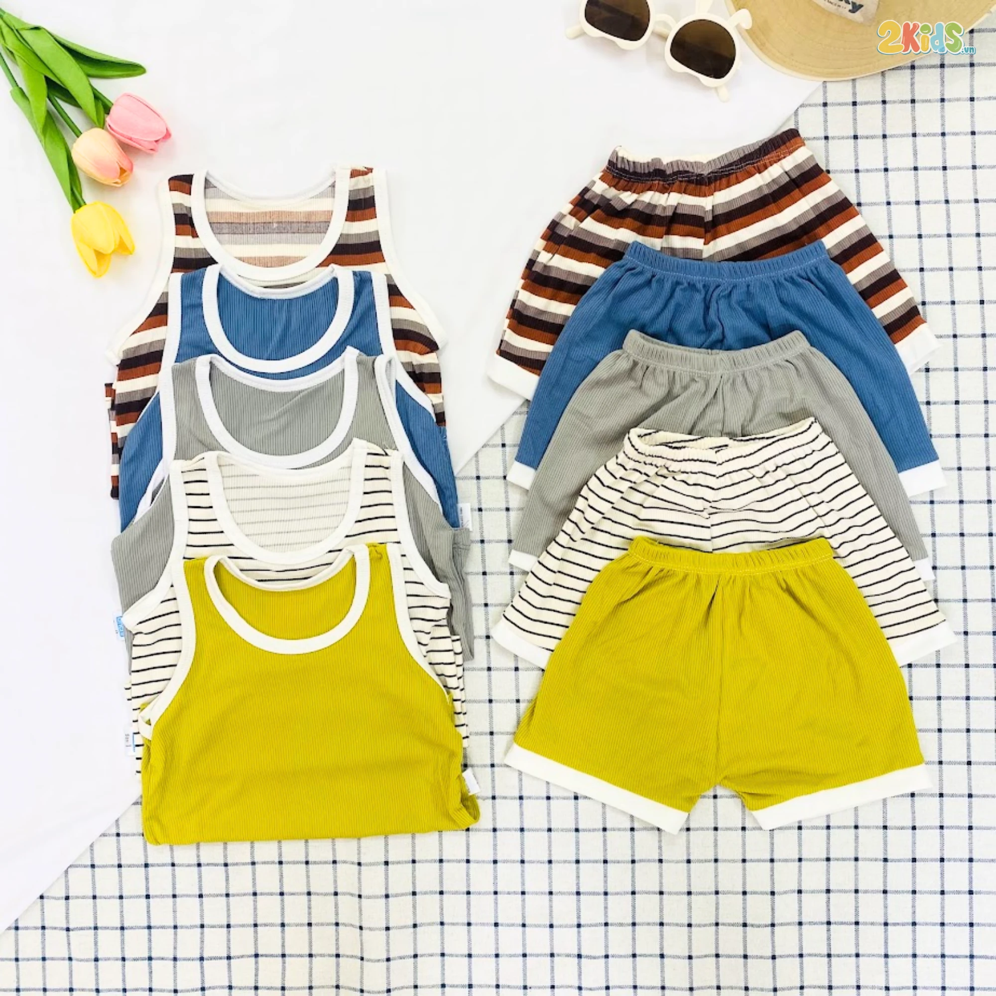 https://2kids.vn/products/combo-3-bo-unchi-ba-lo-thun-tam