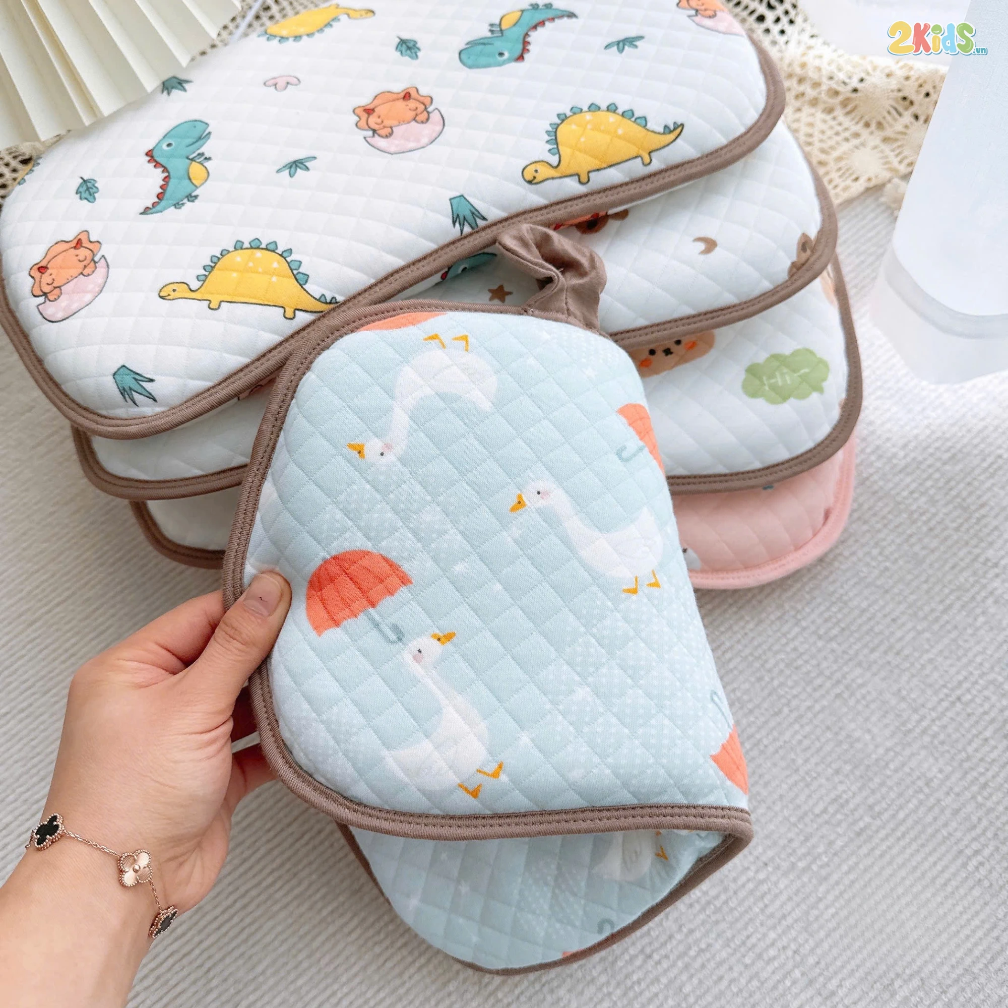 Gối cao su non Win tai thỏ