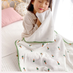 Khăn đa năng xô Muslin 4 lớp thêu viền