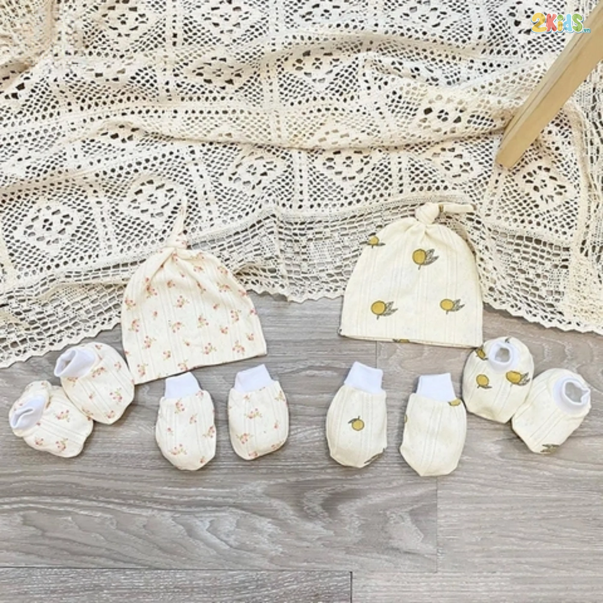 Set mũ bao tay bao chân hoạ tiết Anchee