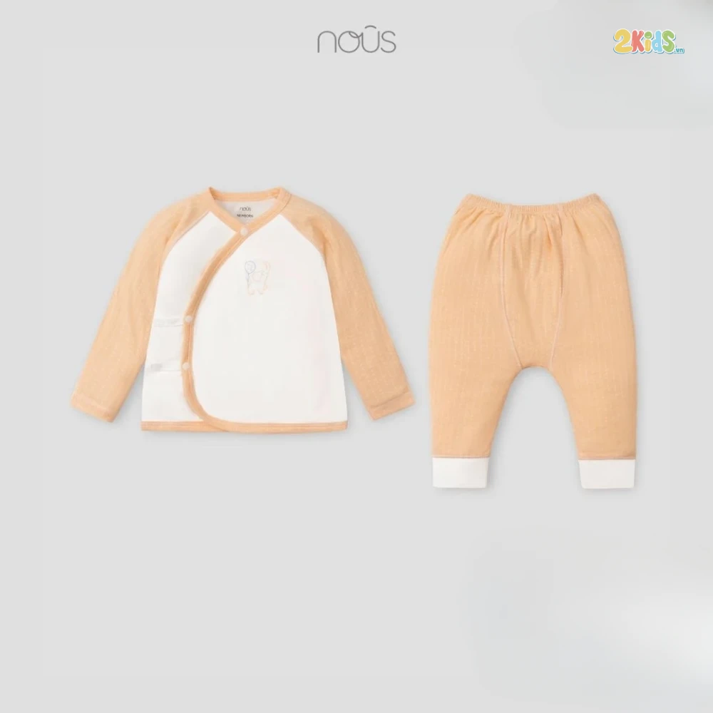 Bộ quần áo sơ sinh Nous dài tay cài thẳng in hình