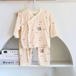 Bộ sơ sinh dài tay Unchi màu be in hoạ tiết