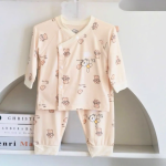 Bộ sơ sinh dài tay Unchi màu be in hoạ tiết