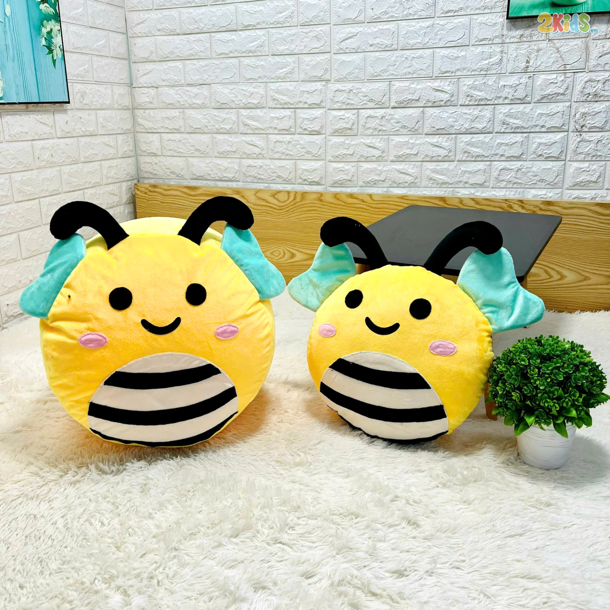 Ghế Lười Dáng Lê Vải Nhung Hàn Họa Tiết Ong Vàng